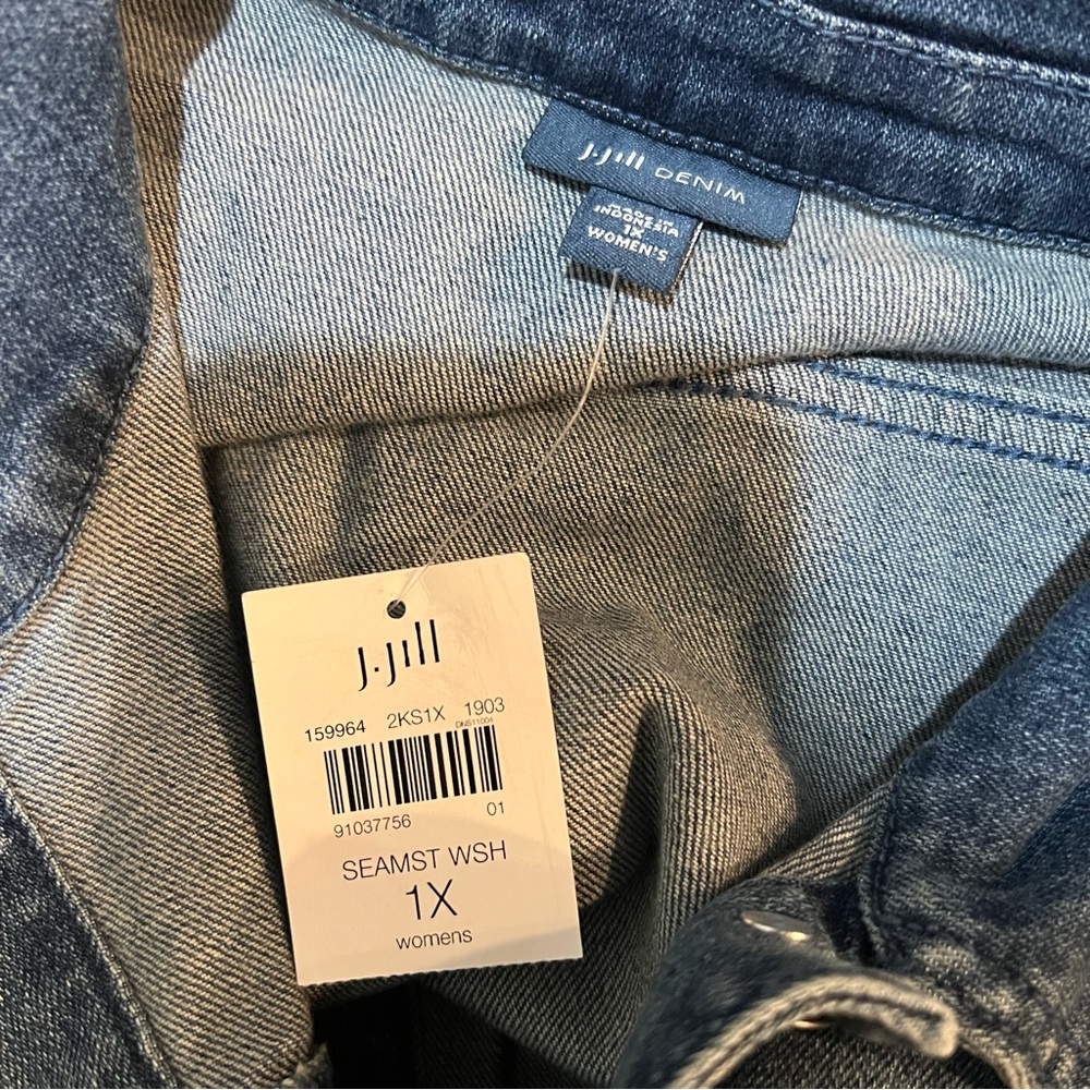 J. Jill Denim Classic Button-Front Jacket in "Seamst Wash" Size 1X Stretch - Picture 3 of 11